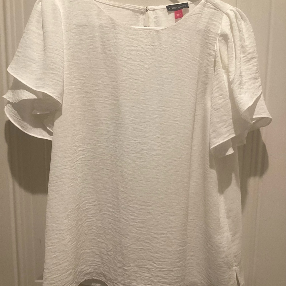 Vince Camuto White Textured Flutter-Sleeve Blouse